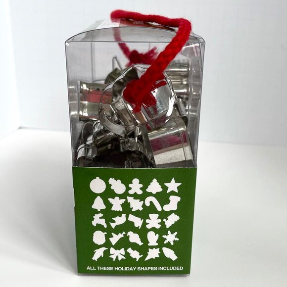 Mini Holiday Cookie Cutters 25 Pieces NIB - Picture 4 of 5